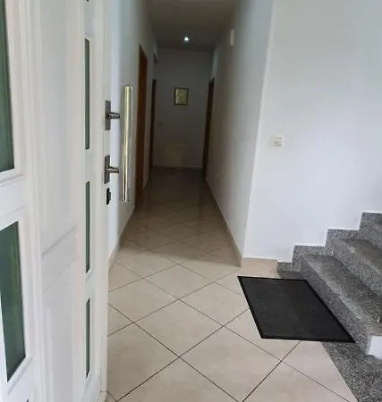 Sunny Apartment *